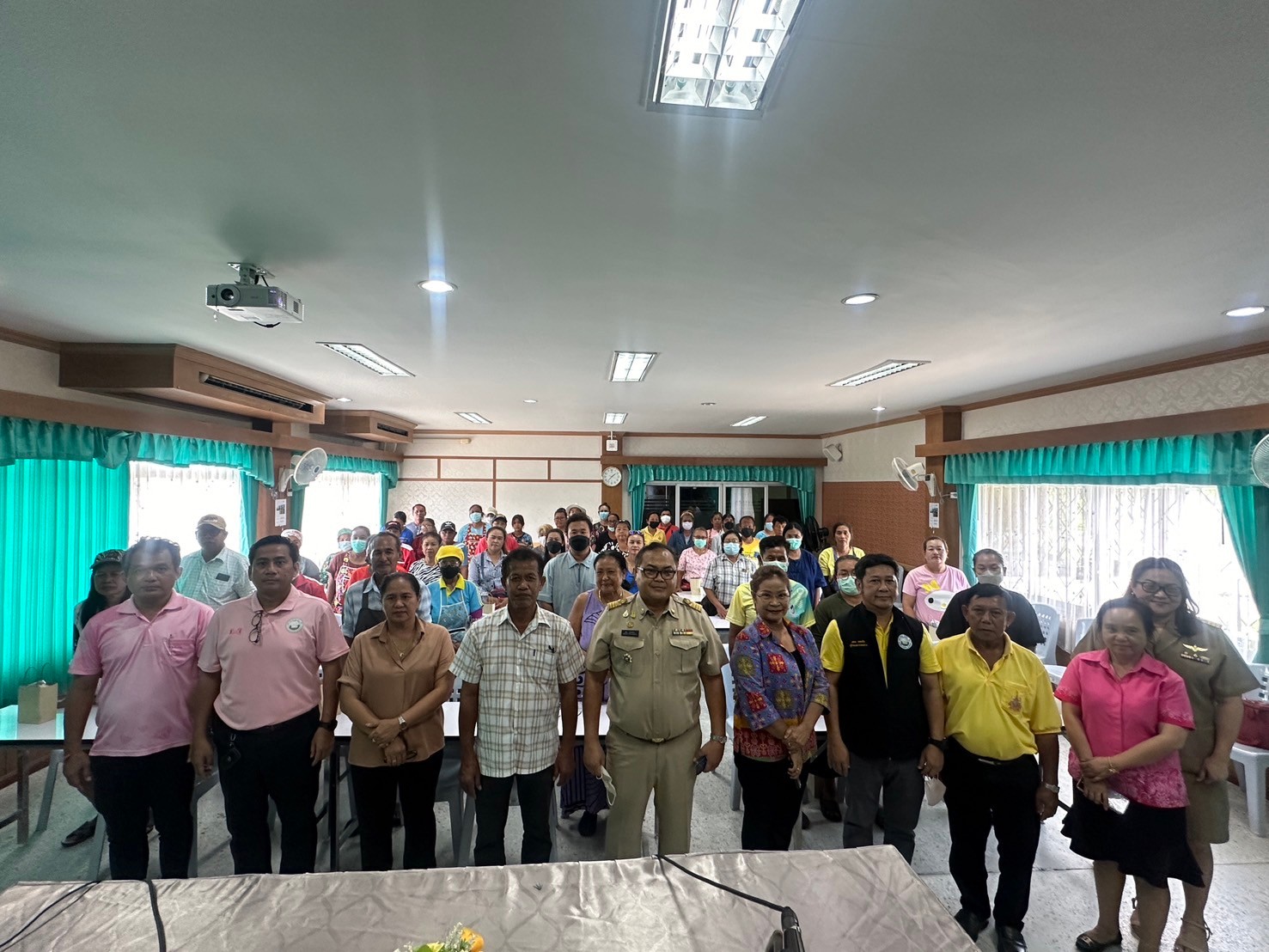 การฝึกอบรม "หลักสูตรสุขาภิบาลอาหารสำหรับผู้ประกอบกิจการและผู้สัมผัสอาหาร" ตามโครงการพัฒนาคุณภาพอนามัยสิ่งแวดล้อม ปีงบประมาณ พ.ศ. 2567
