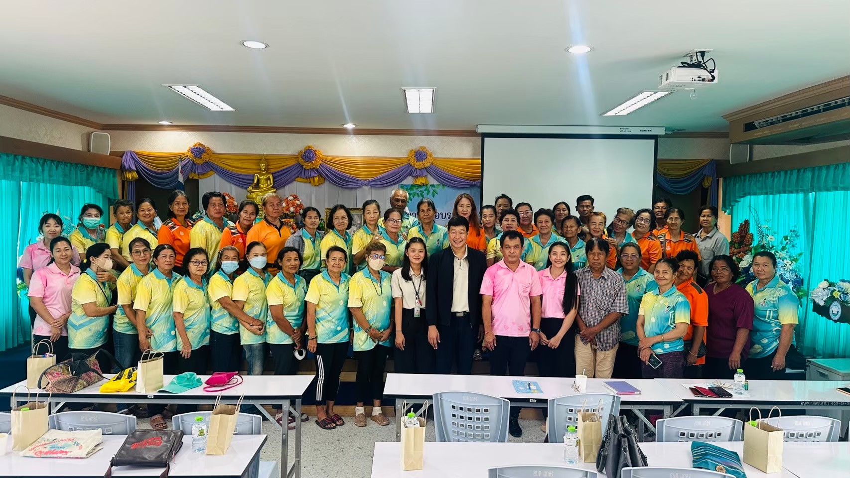 อบรมให้ความรู้ "การจัดการขยะในชุมชน" ตามโครงการพัฒนาคุณภาพอนามัยสิ่งแวดล้อม ประจำปีงบประมาณ  พ.ศ. 2567